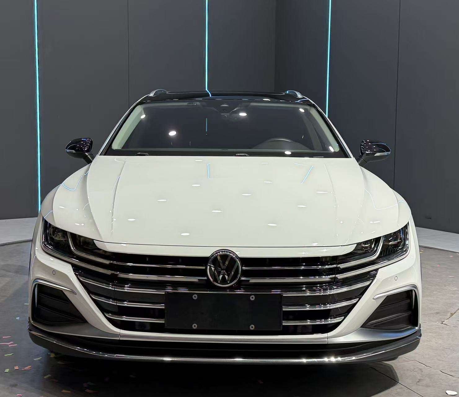 2022 Volkswagen CC - 2022 Sedan, pre-owned car for export from China