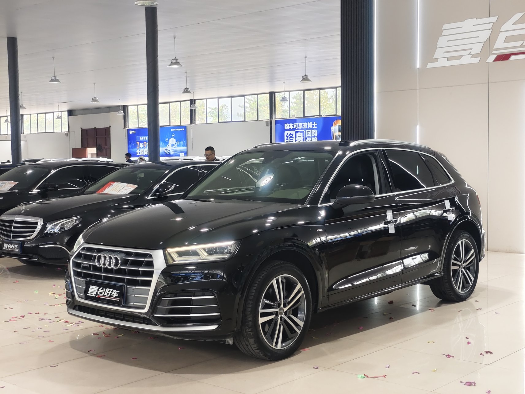 2020 Audi Q5L - 2020 SUV, pre-owned car for export from China