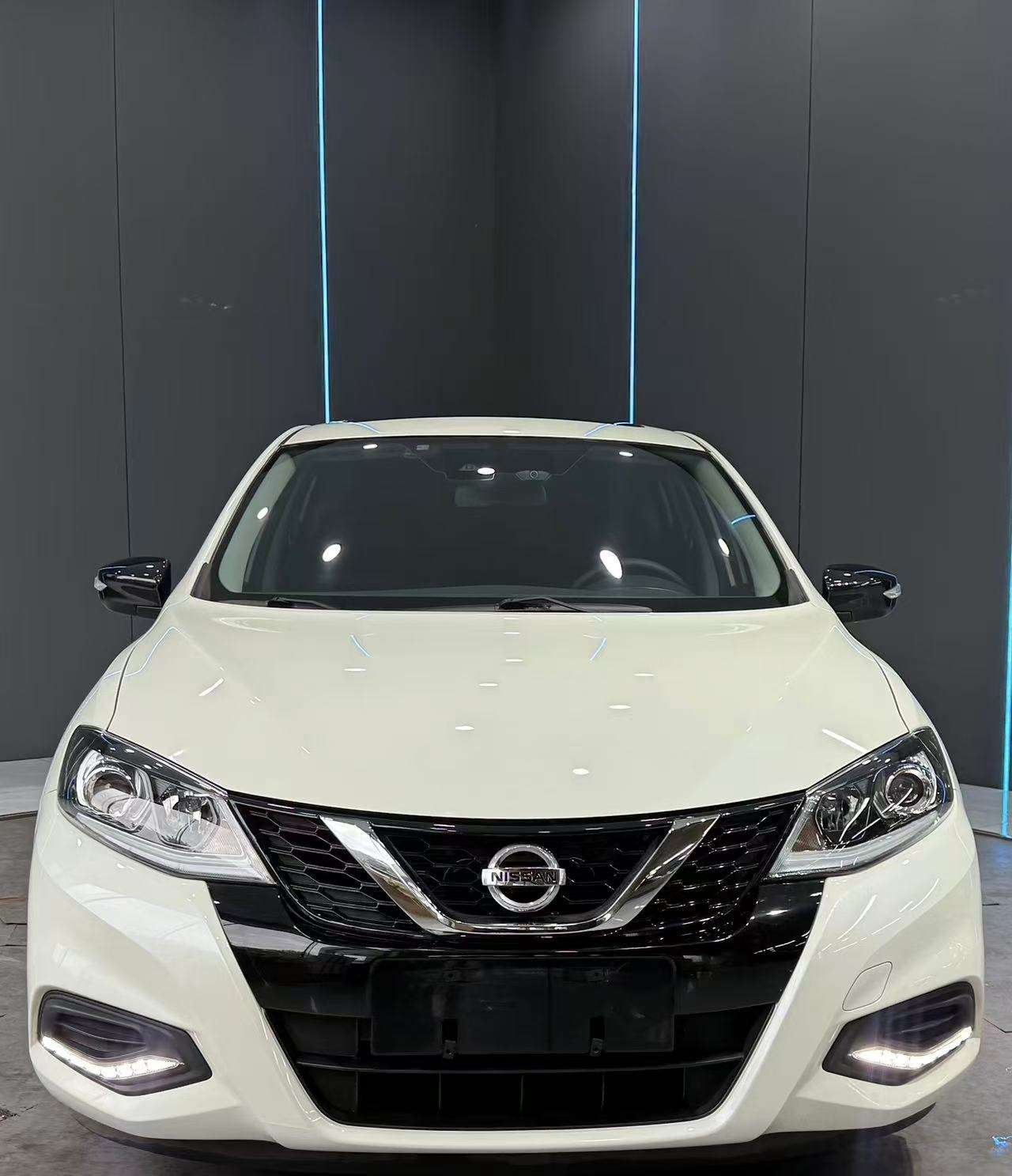 2024 Nissan Tiida - 2024 Hatchback, pre-owned car for export from China