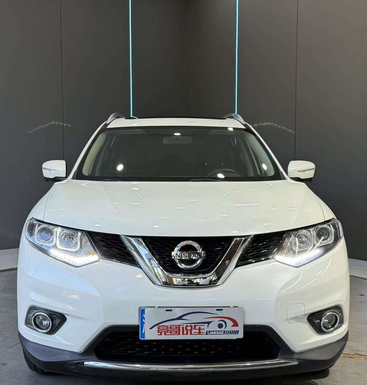 2017 Nissan X-Trail - 2017 SUV, pre-owned car for export from China