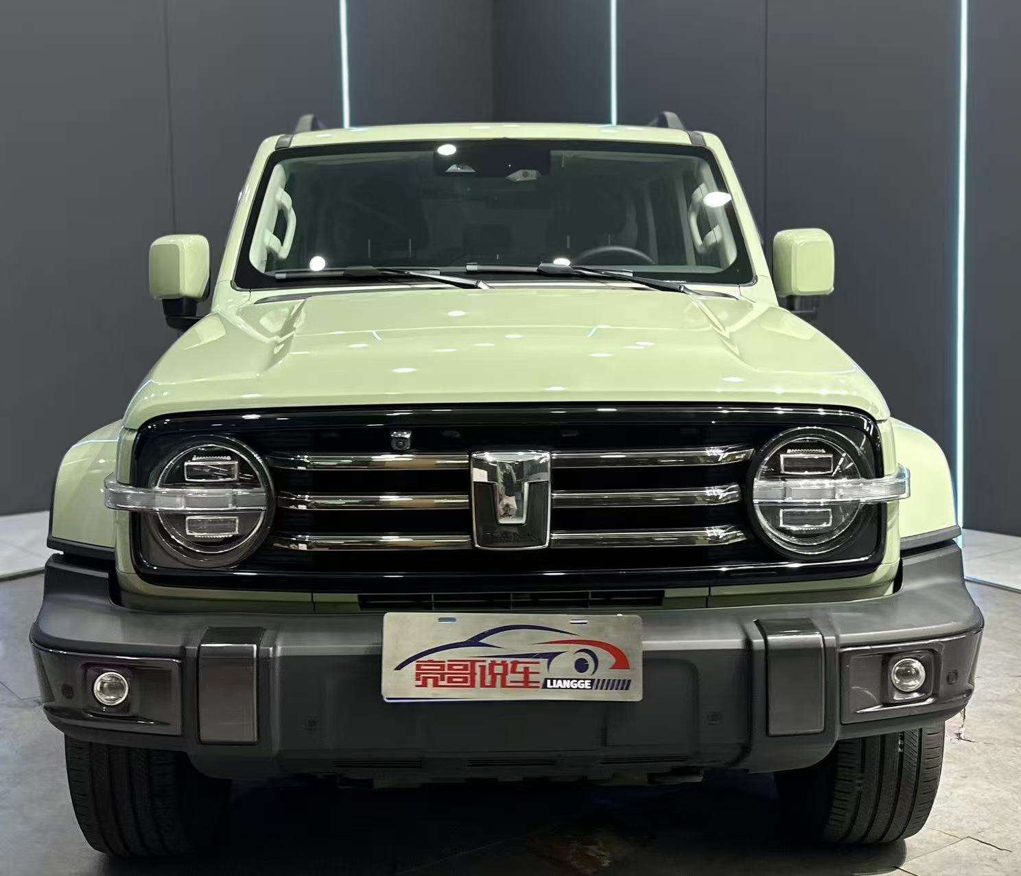 2022 TANK 300 - 2022 SUV, pre-owned car for export from China