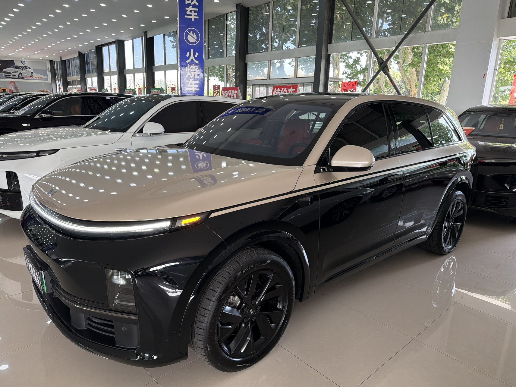 2023 Li Auto L7 - 2023 SUV, pre-owned car for export from China