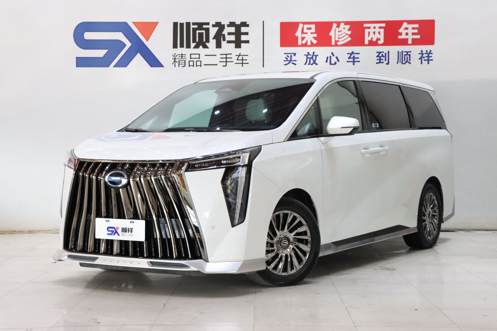 2023 GAC Trumpchi M8 - 2023 SUV, pre-owned car for export from China