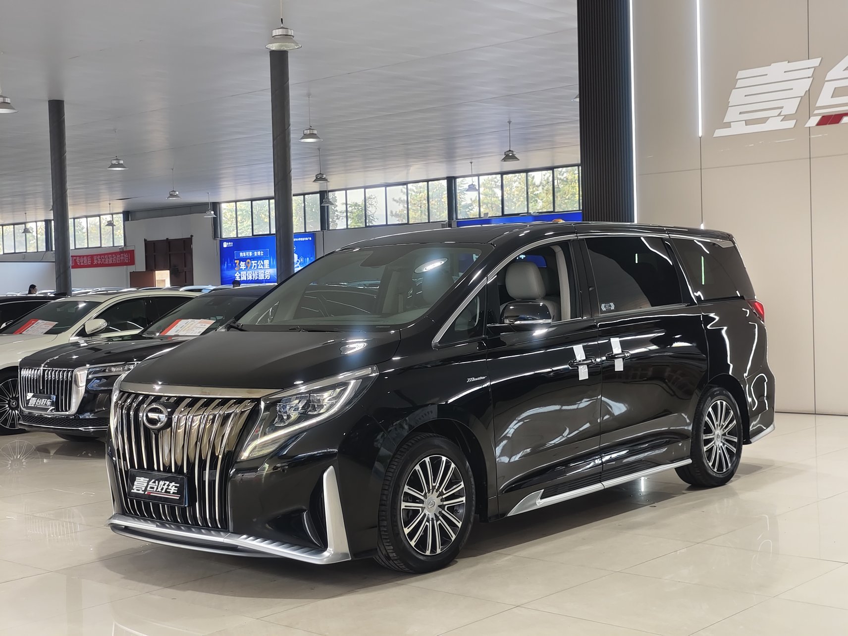 2021 GAC Trumpchi M8 - 2021 SUV, pre-owned car for export from China