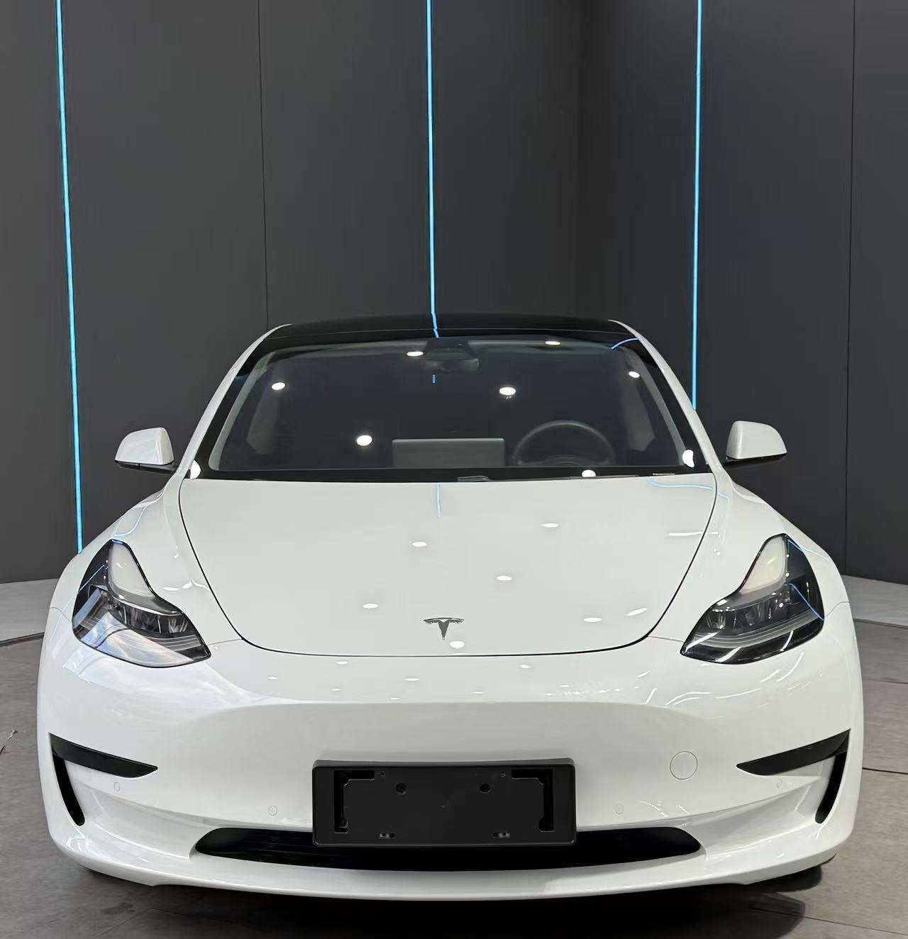 2021 Tesla Model 3 - 2021 Sedan, pre-owned car for export from China