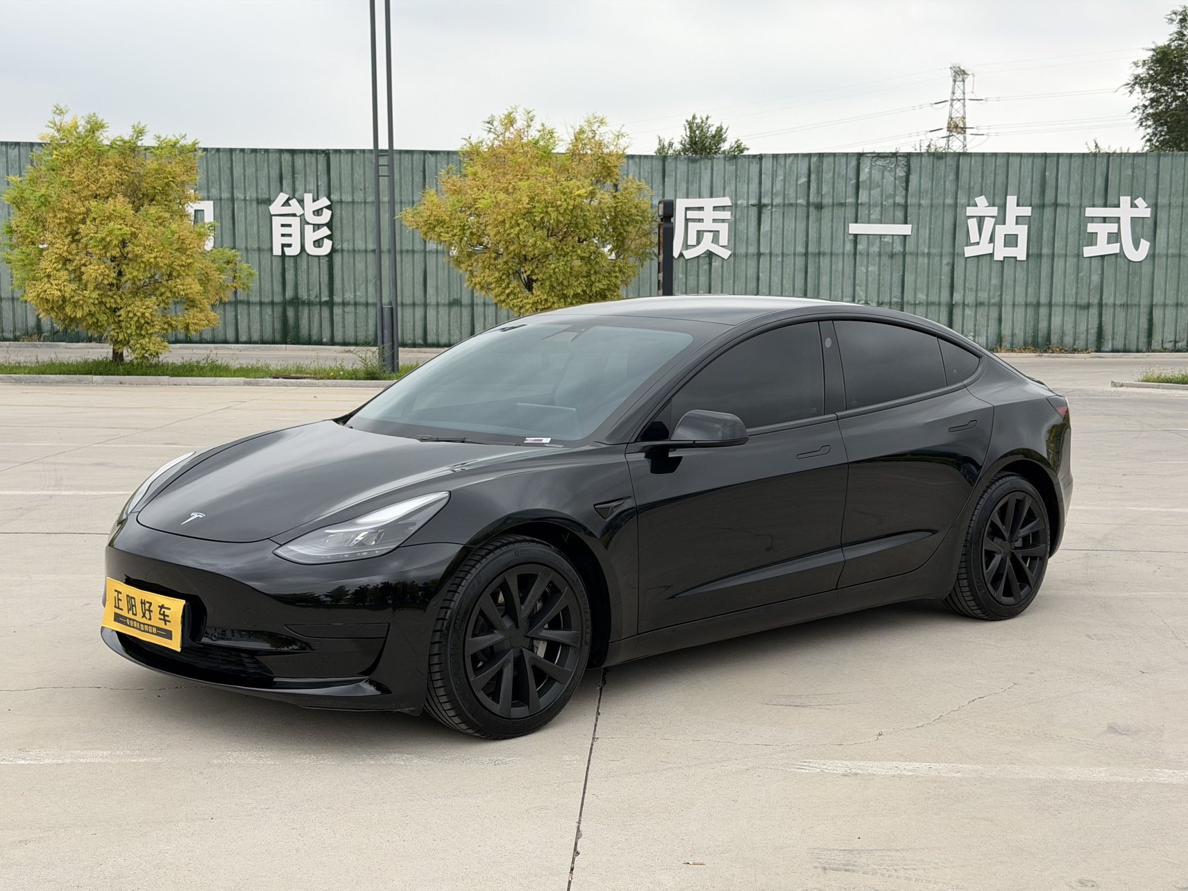 2021 Tesla Model 3 - 2021 Sedan, pre-owned car for export from China