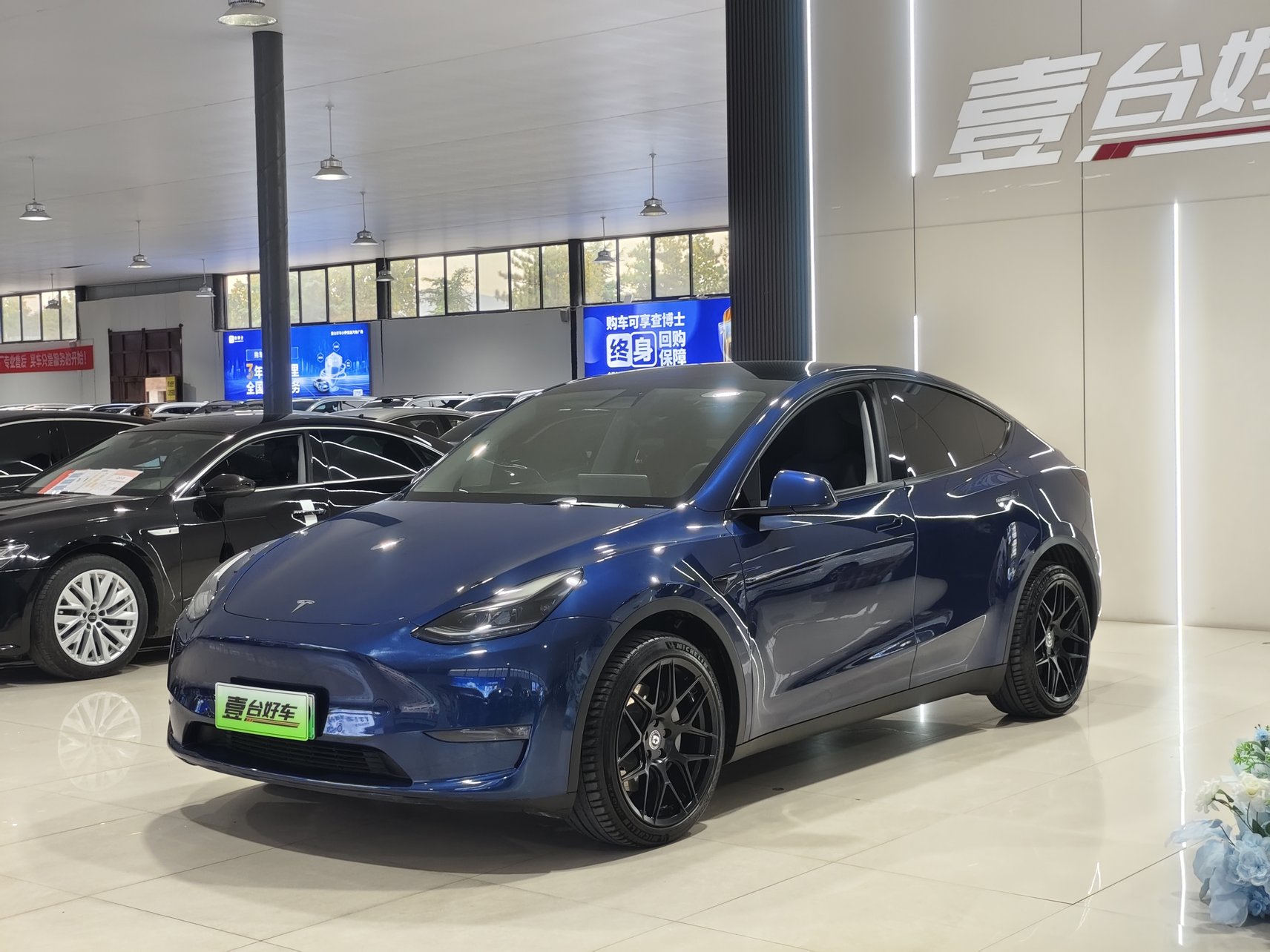 2022 Tesla Model Y - 2022 SUV, pre-owned car for export from China