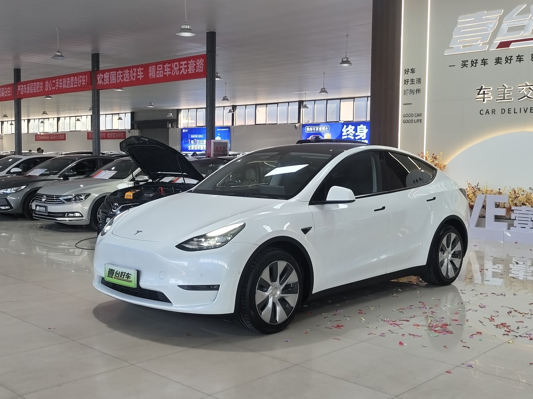 2022 Tesla Model Y - 2022 SUV, pre-owned car for export from China