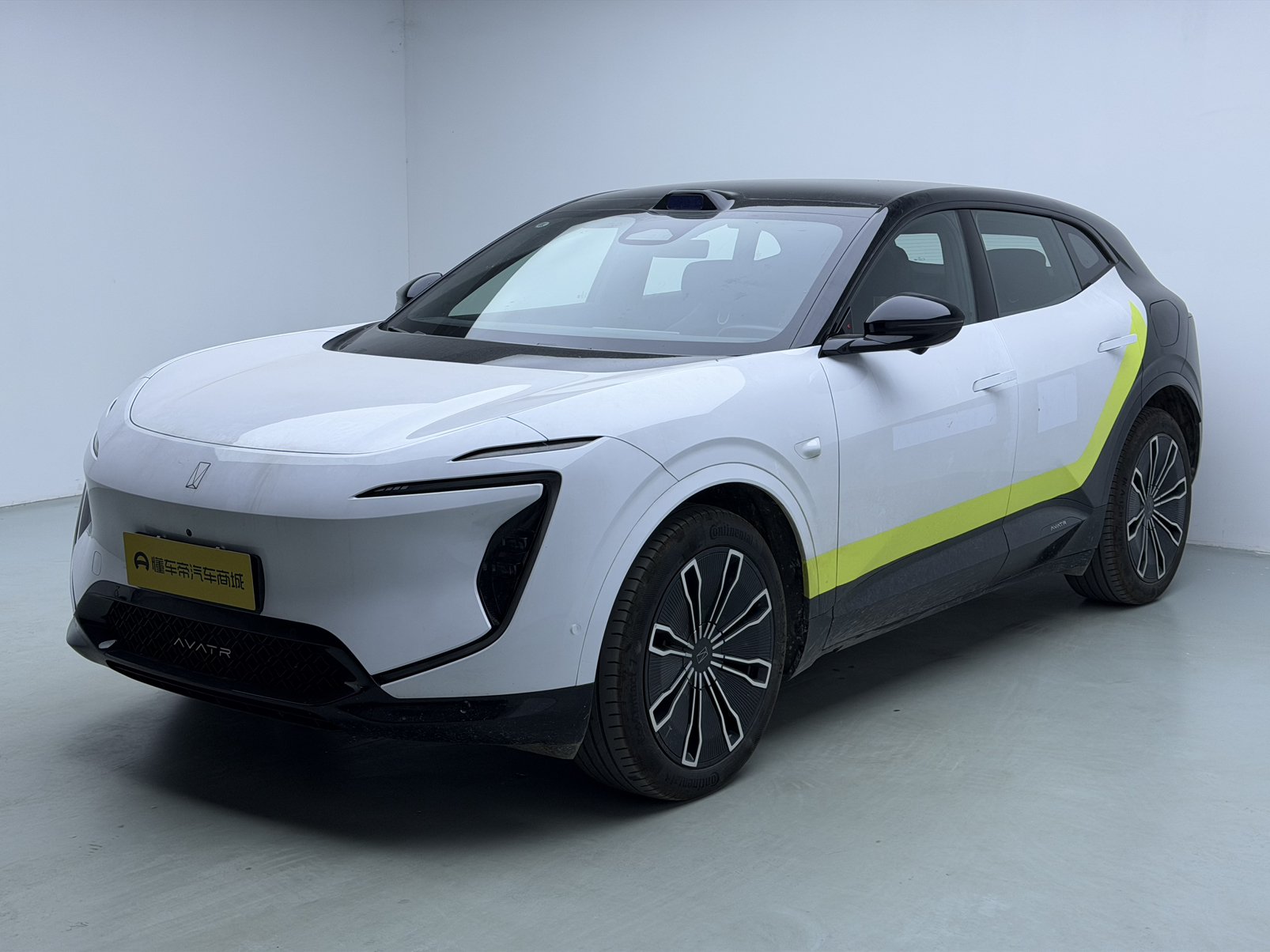 2024 AVATR 07 - 2024 SUV, pre-owned car for export from China