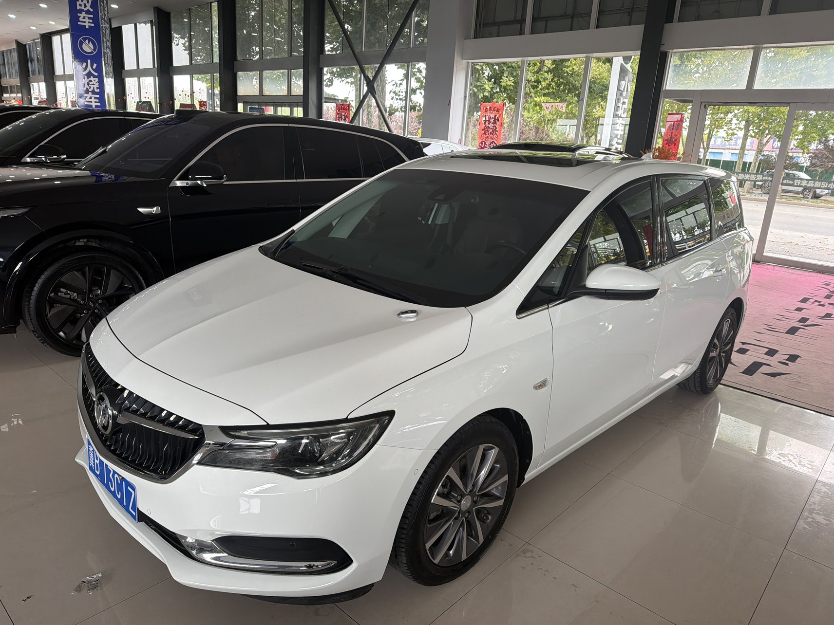 2018 Buick GL6 - 2018 MPV, pre-owned car for export from China