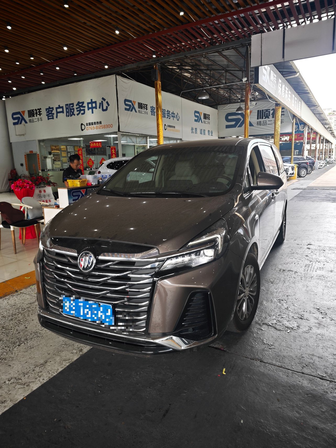 2023 Buick GL8 - 2023 MPV, pre-owned car for export from China