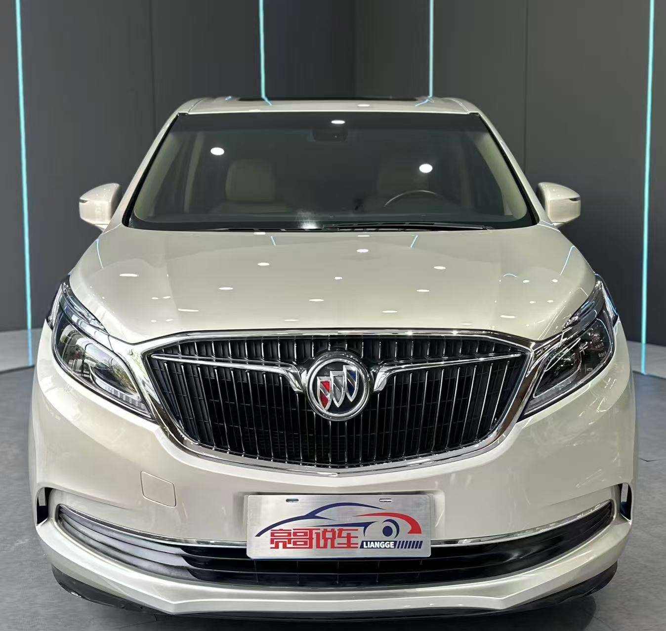2018 Buick GL8 - 2018 MPV, pre-owned car for export from China