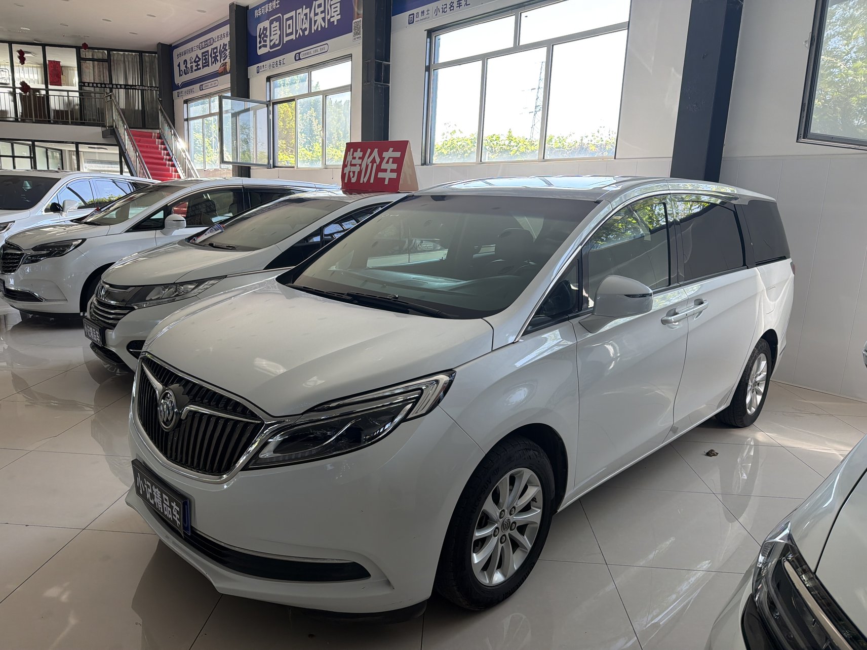 2019 Buick GL8 - 2019 MPV, pre-owned car for export from China