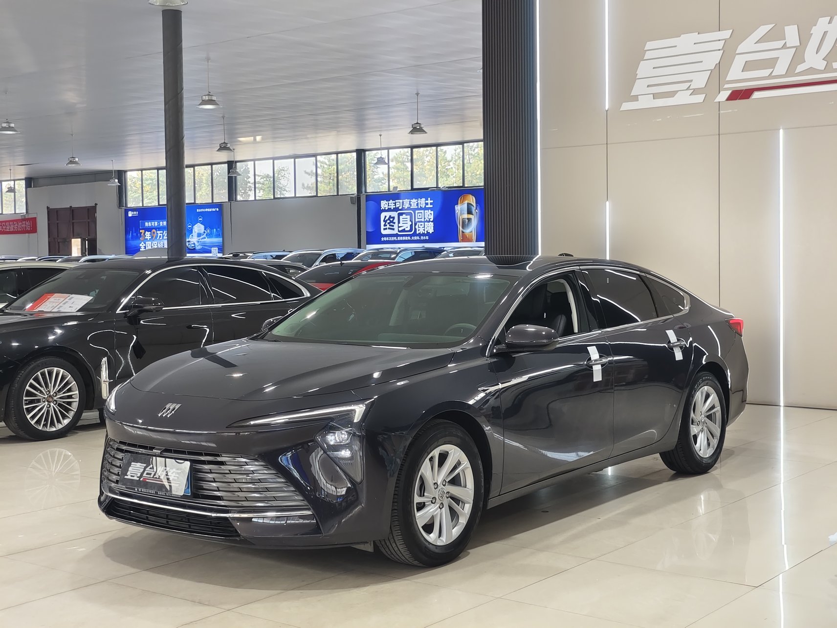 2024 Buick LaCrosse - 2024 Sedan, pre-owned car for export from China