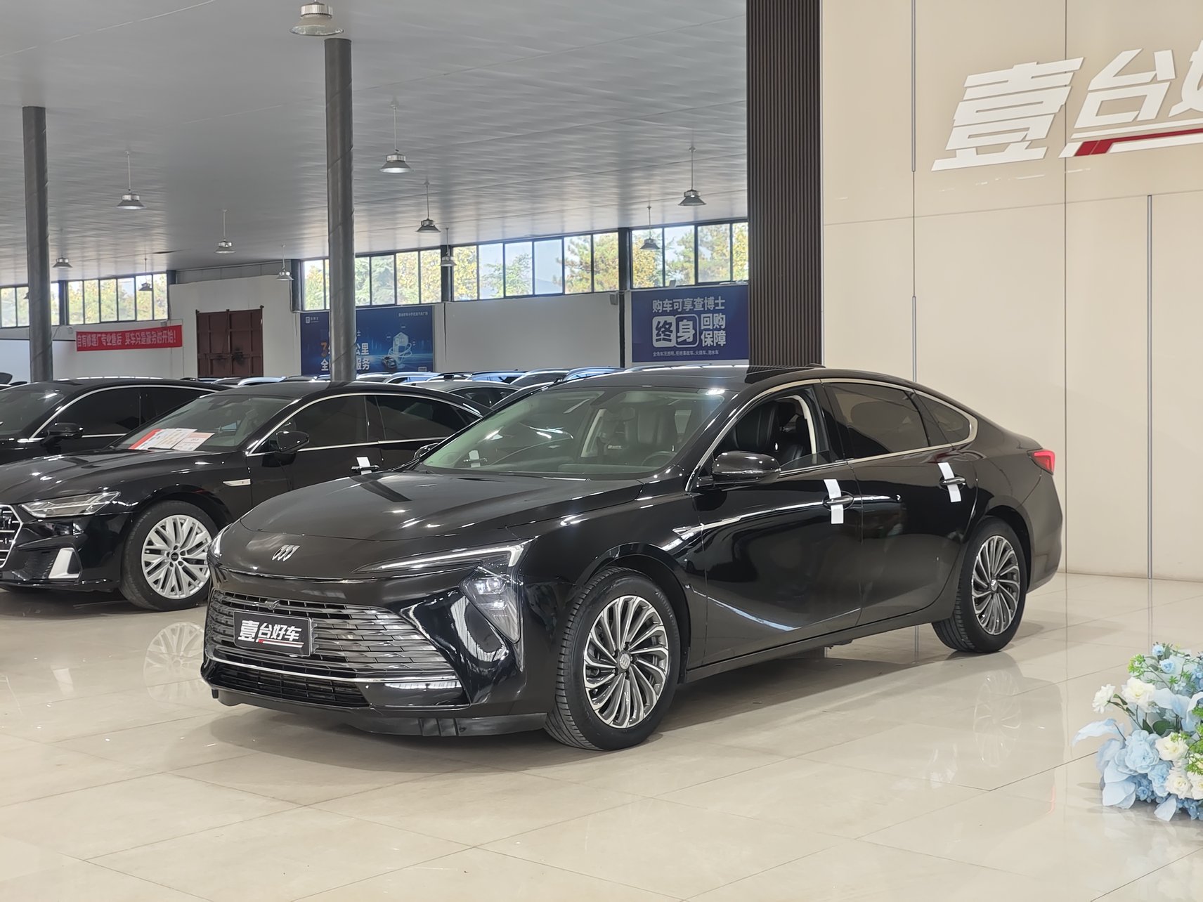 2023 Buick LaCrosse - 2023 Sedan, pre-owned car for export from China