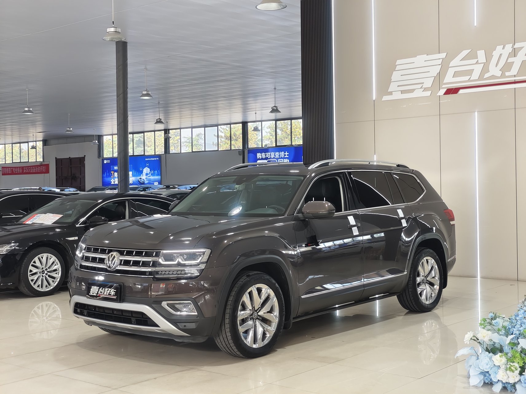 2017 Volkswagen Teramont - 2017 SUV, pre-owned car for export from China