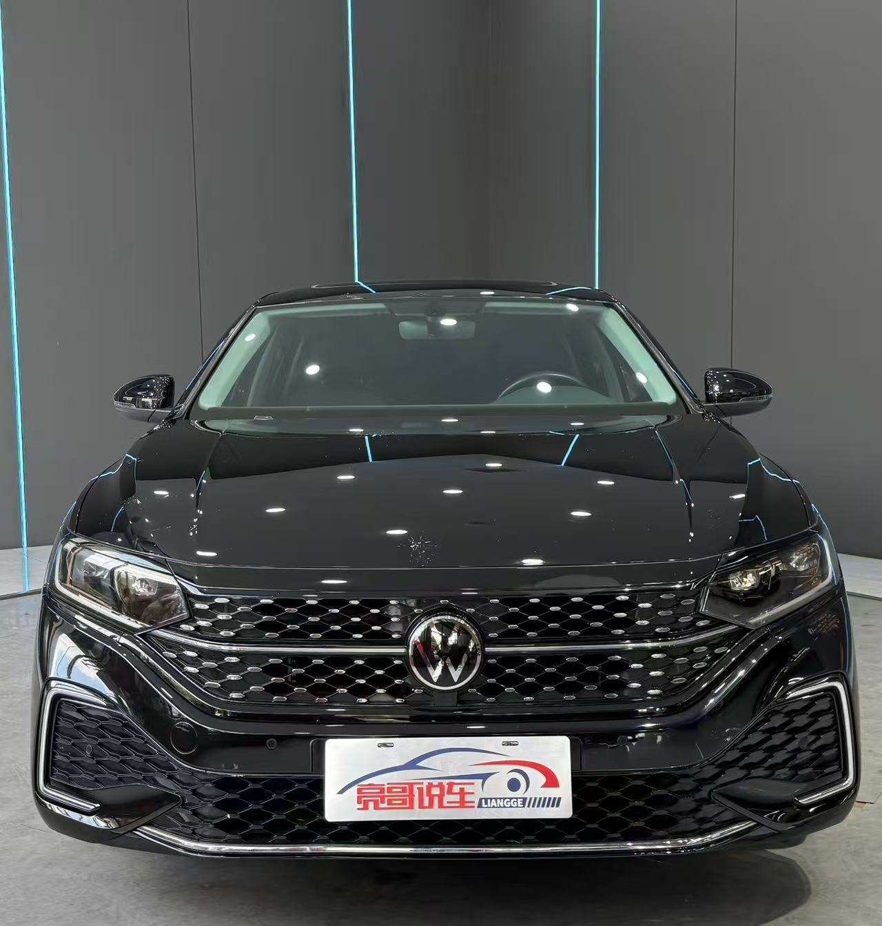2023 Volkswagen Passat - 2023 Sedan, pre-owned car for export from China