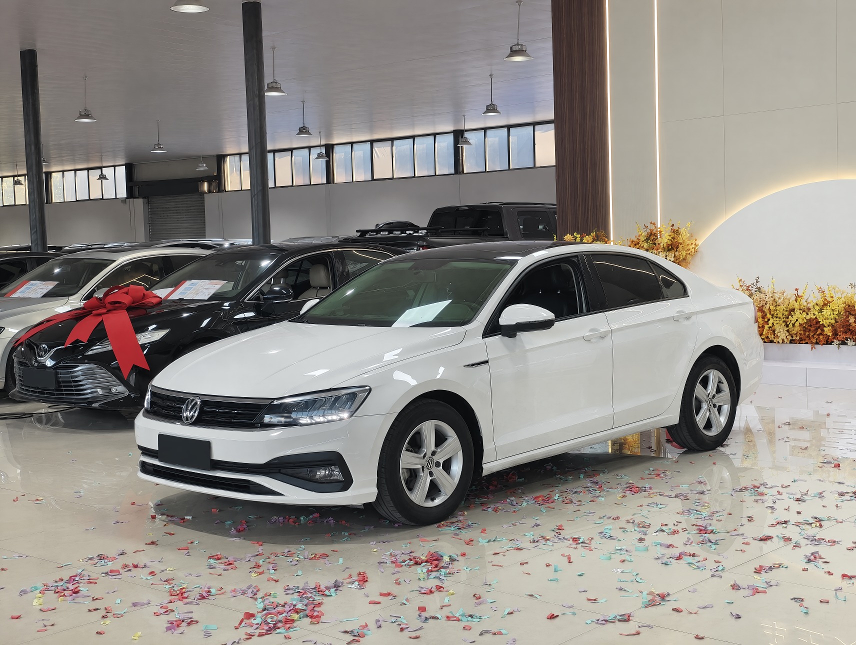 2020 Volkswagen Lamando - 2020 Sedan, pre-owned car for export from China