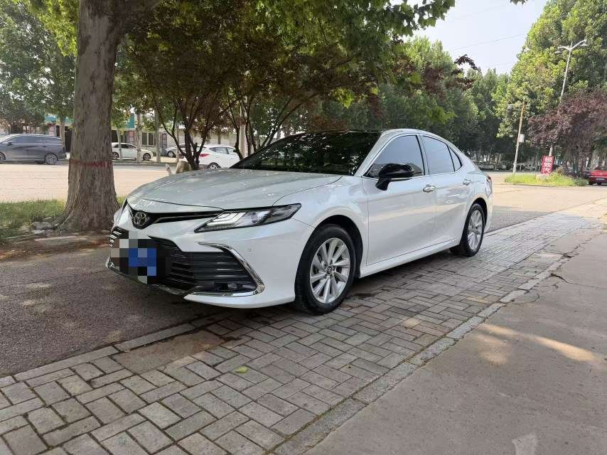 2022 Toyota Camry - 2022 Sedan, pre-owned car for export from China