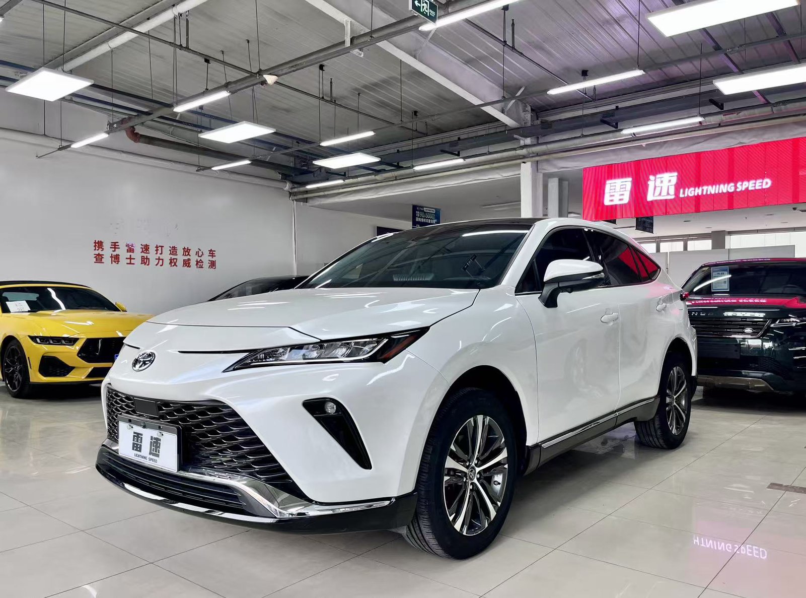 2022 Toyota Venza - 2022 SUV, pre-owned car for export from China