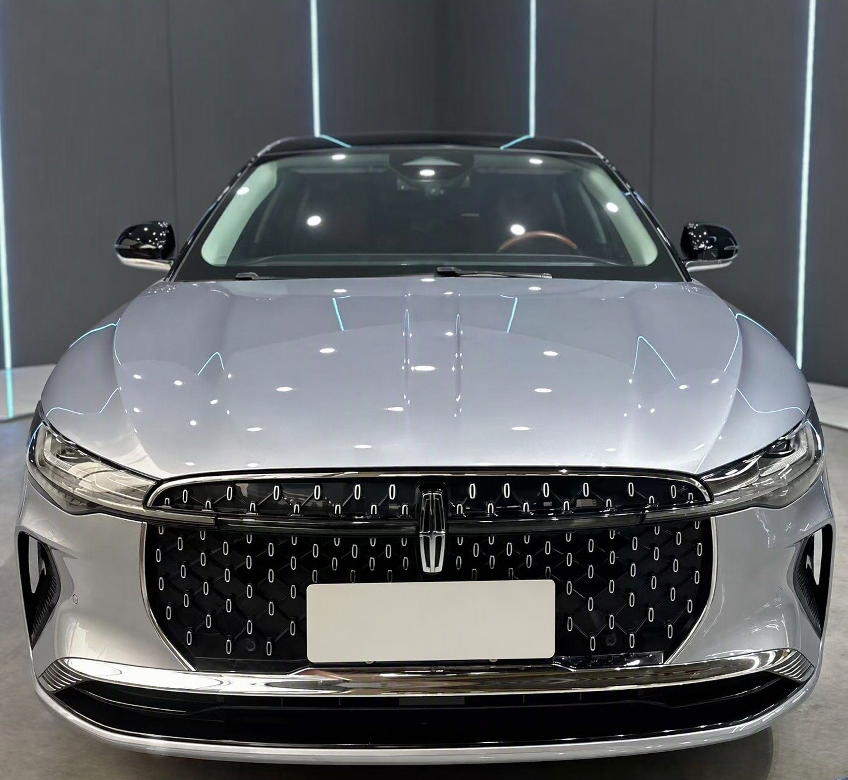 2022 Lincoln Z - 2022 Sedan, pre-owned car for export from China