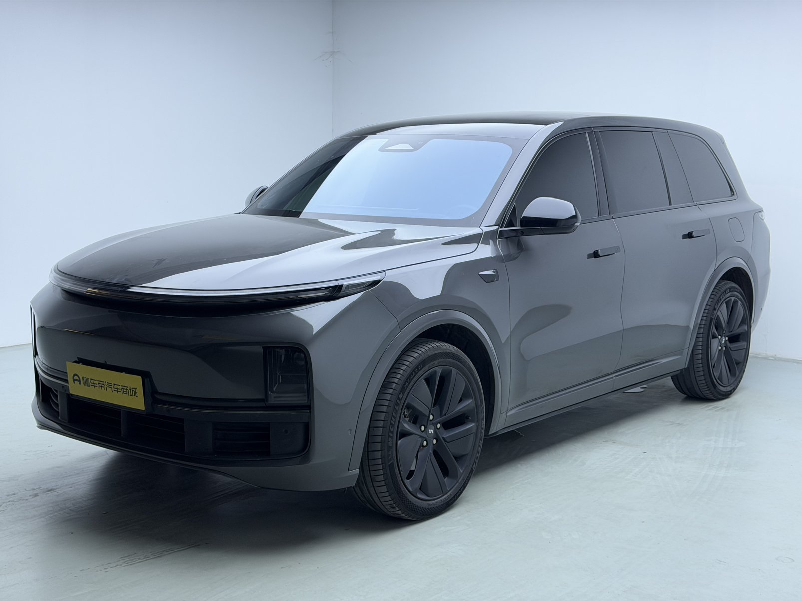 2023 Li Auto L9 - 2023 SUV, pre-owned car for export from China