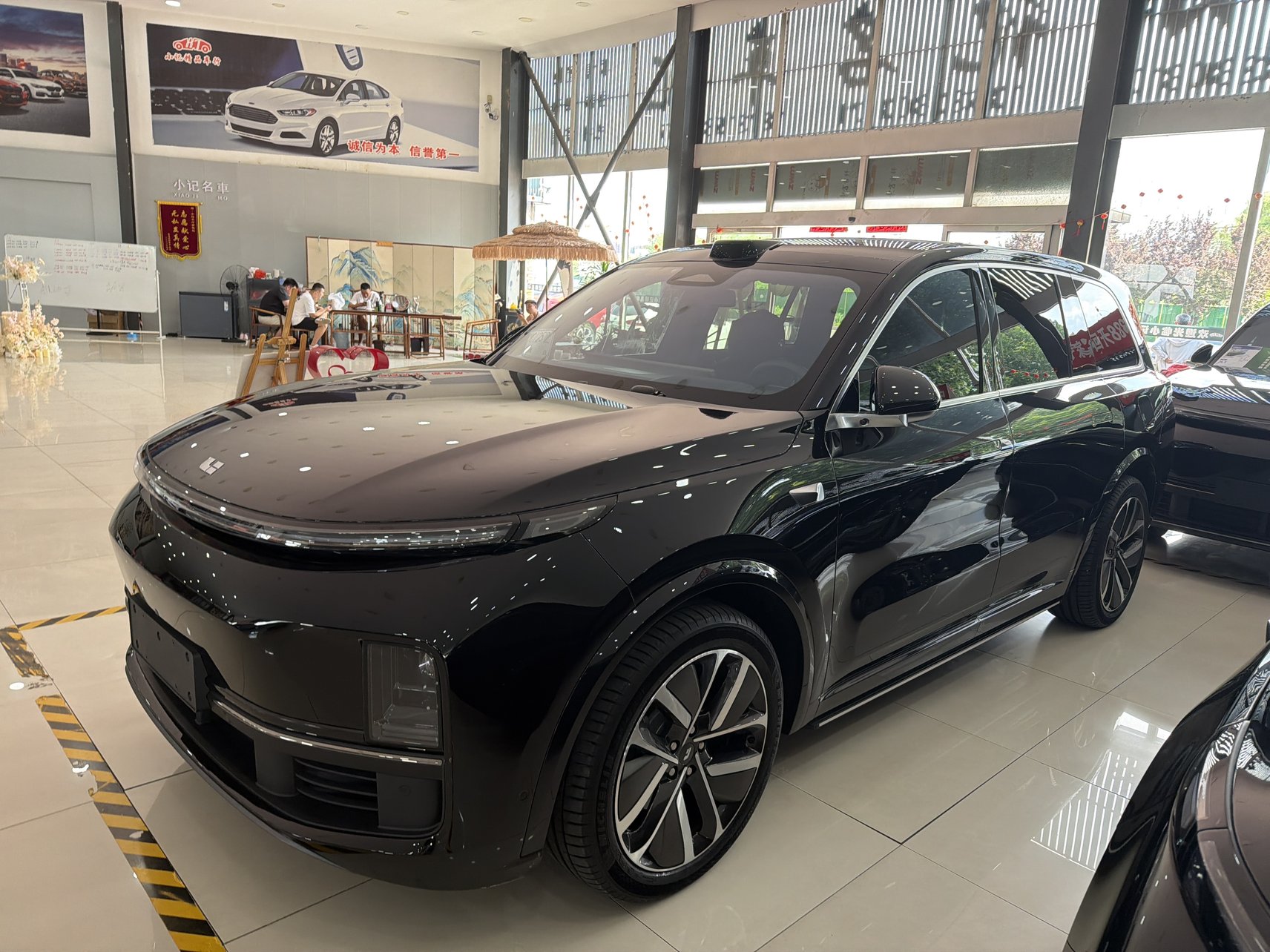 2024 Li Auto L9 - 2024 SUV, pre-owned car for export from China