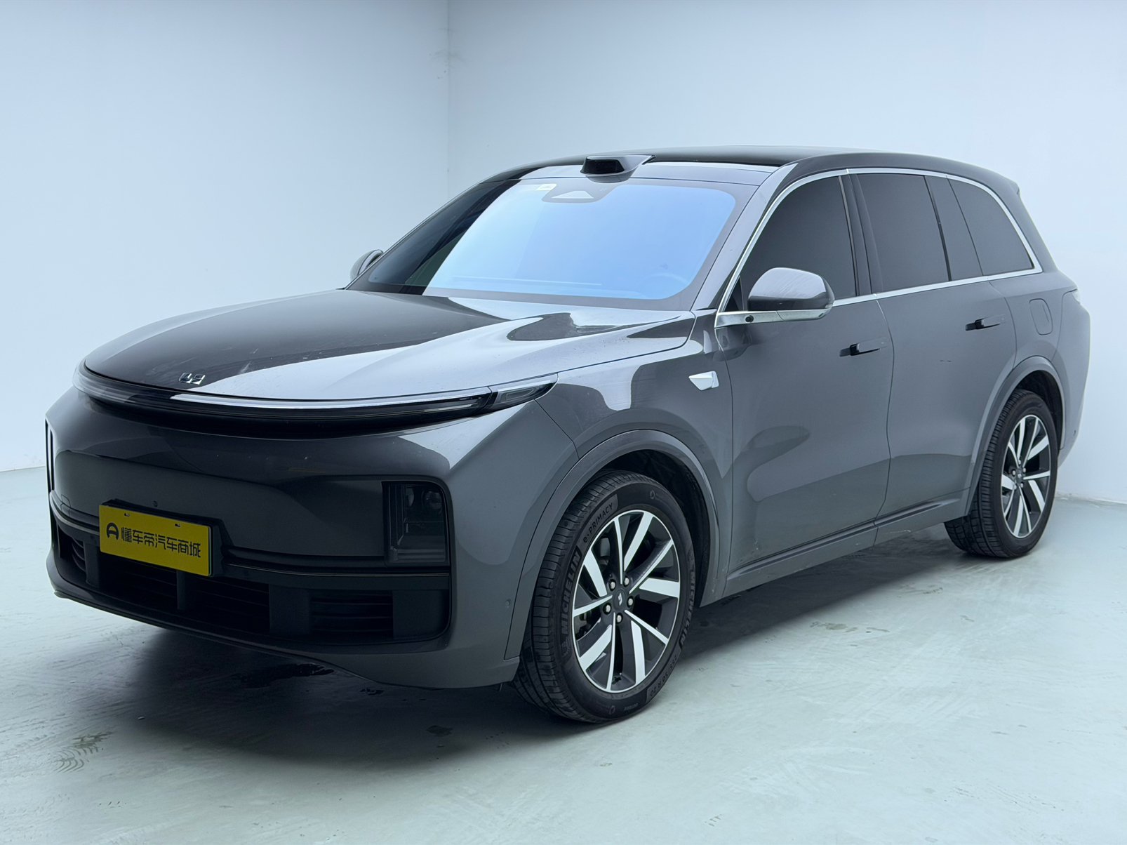 2023 Li Auto L8 - 2023 SUV, pre-owned car for export from China