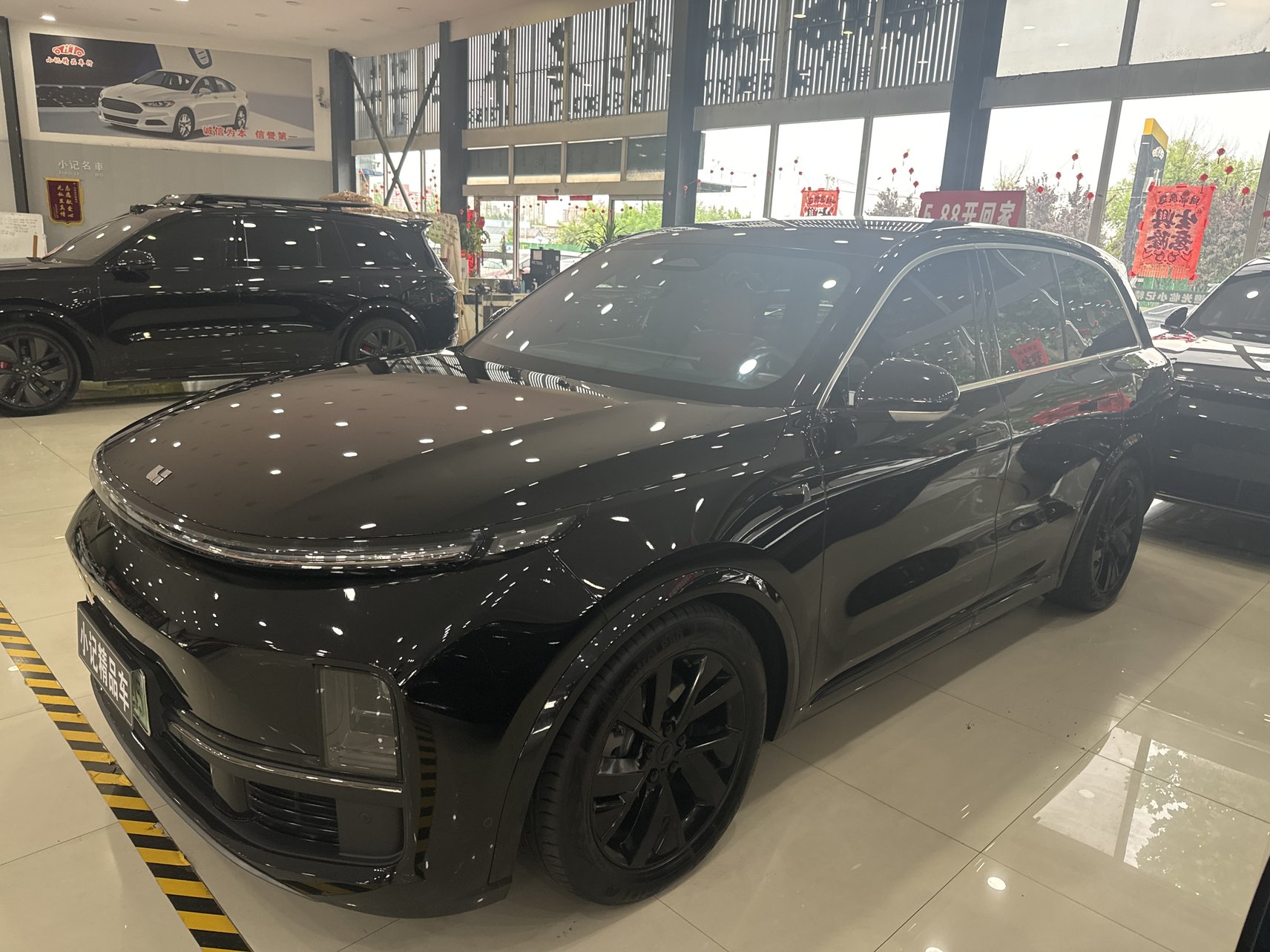 2023 Li Auto L8 - 2023 SUV, pre-owned car for export from China