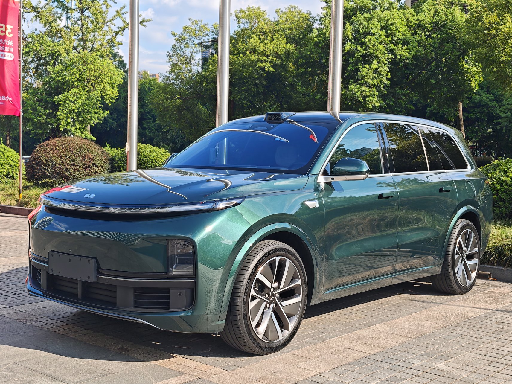 2022 Li Auto L9 - 2022 SUV, pre-owned car for export from China