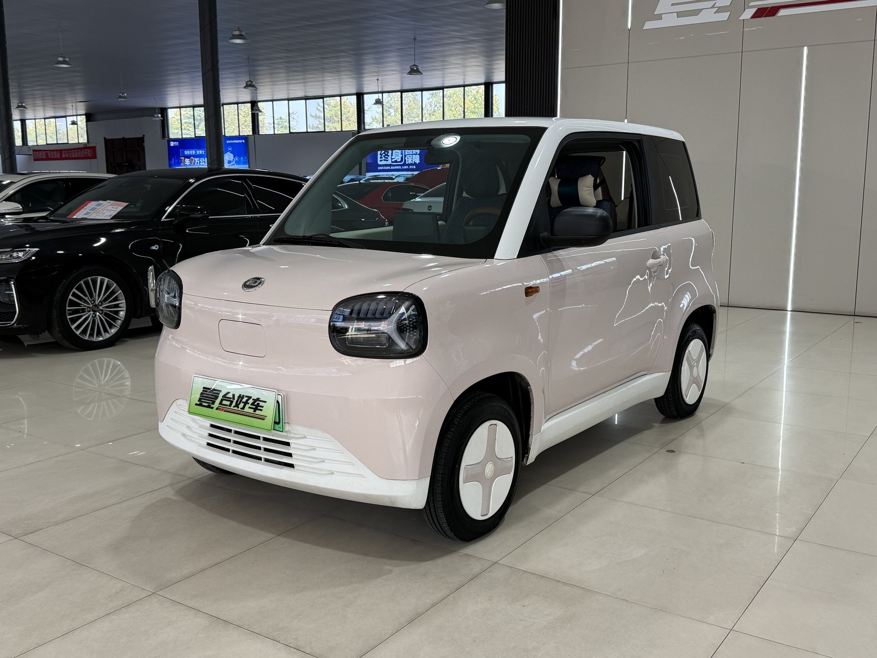 2025 ZhiDou Rainbow - 2025 Hatchback, pre-owned car for export from China