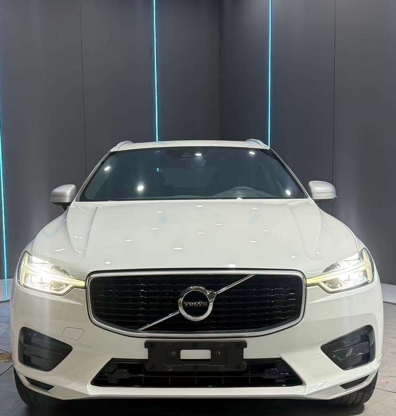2019 Volvo XC60 - 2019 SUV, pre-owned car for export from China