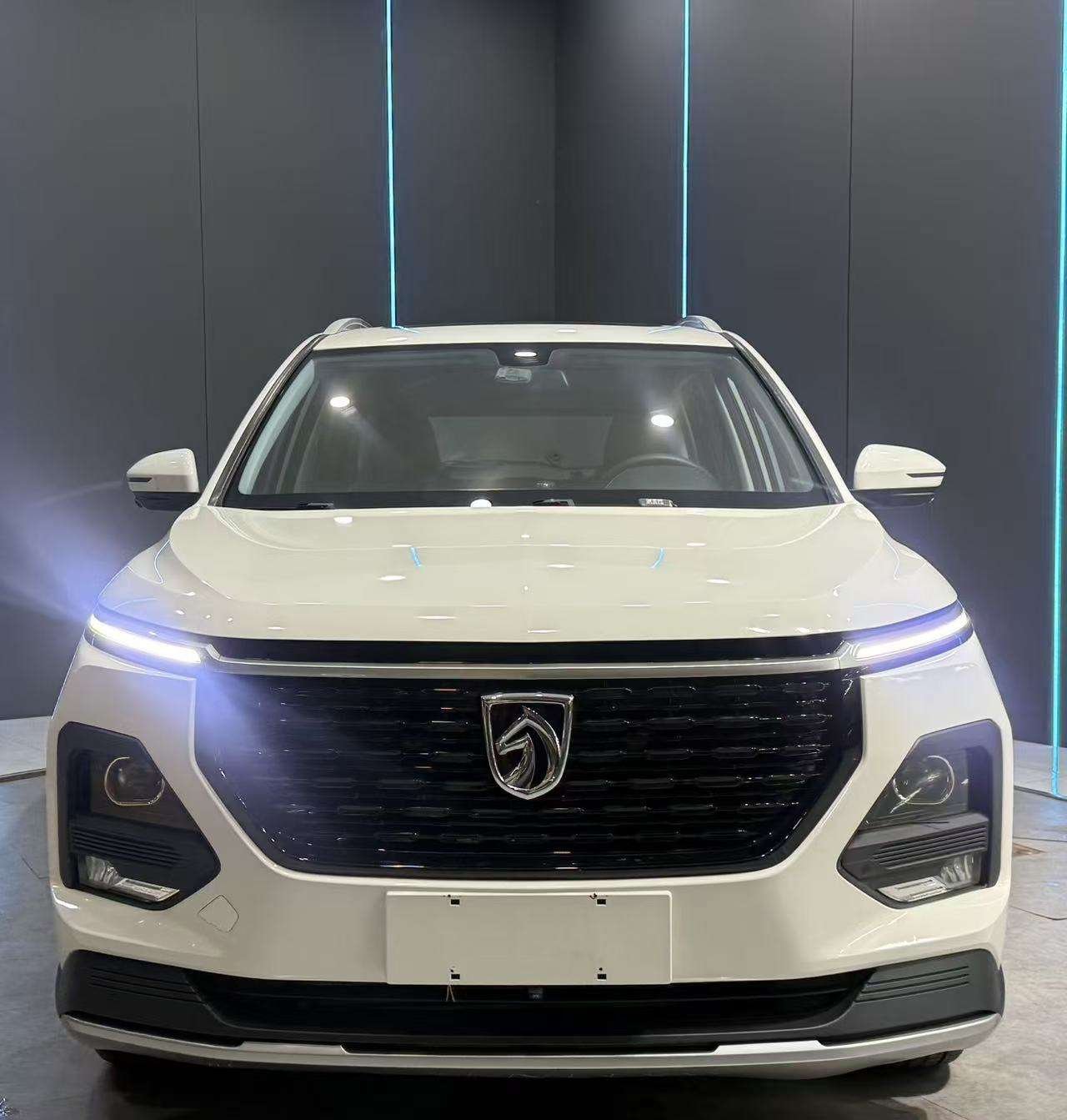2020 Baojun 530 - 2020 SUV, pre-owned car for export from China