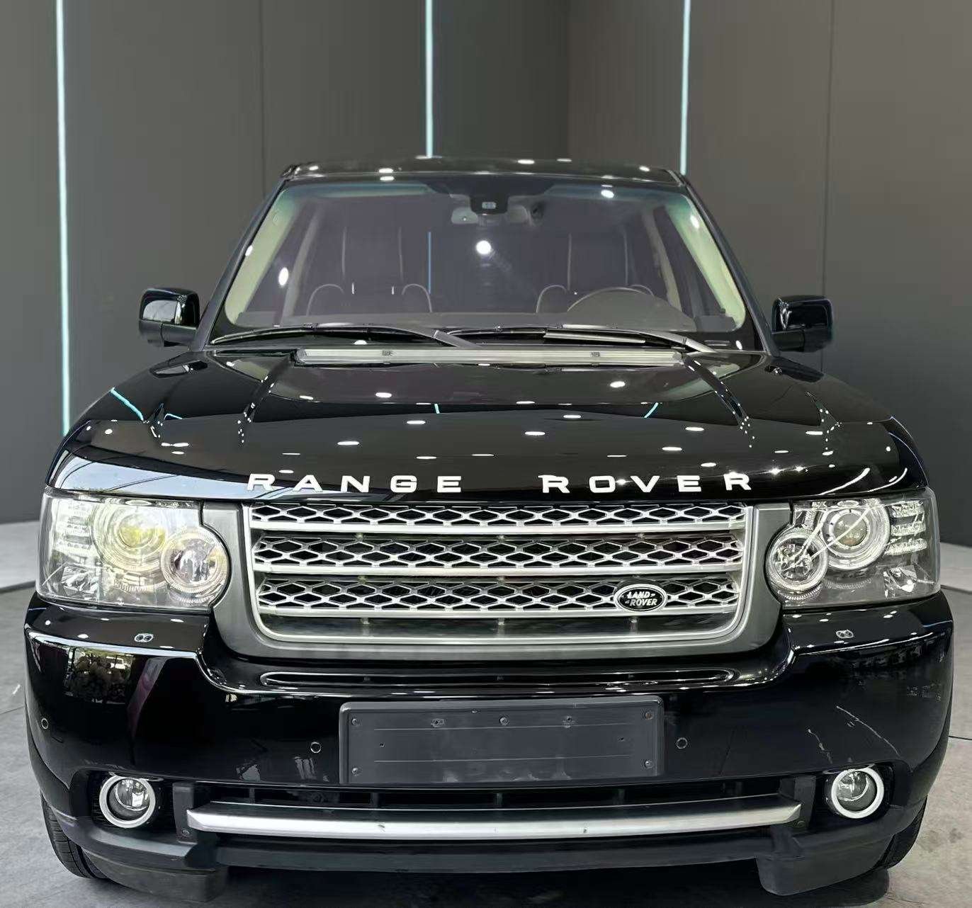 2011 Land Rover Range Rover - 2011 SUV, pre-owned car for export from China
