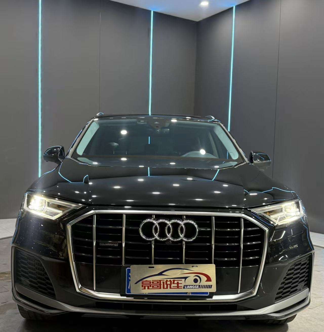 2022 Audi Q7 - 2022 SUV, pre-owned car for export from China